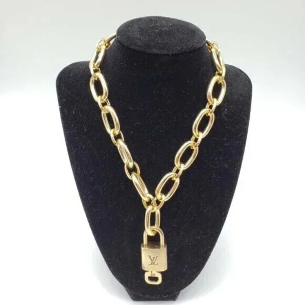 Gold-Plated Necklace with Authentic Louis Vuitton Padlock 021526
